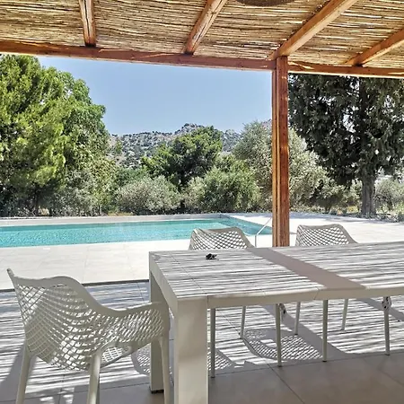 Chrysanthi Villa, Living In Nature فيلة *