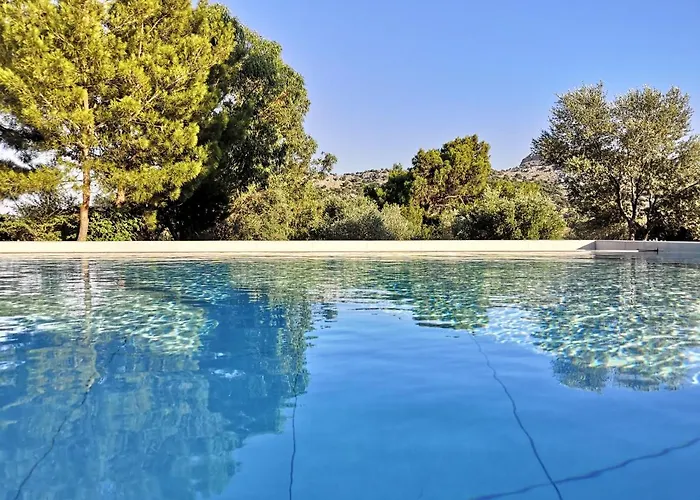 Chrysanthi Villa, Living In Nature *