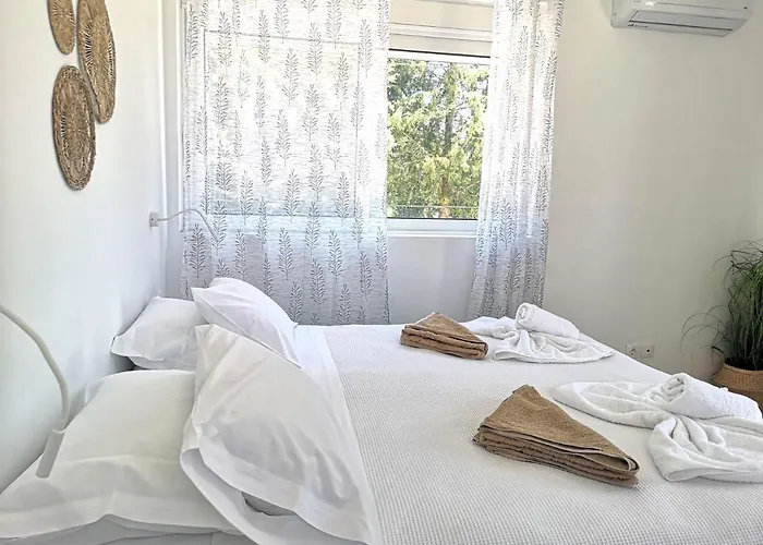 Chrysanthi Villa, Living In Nature