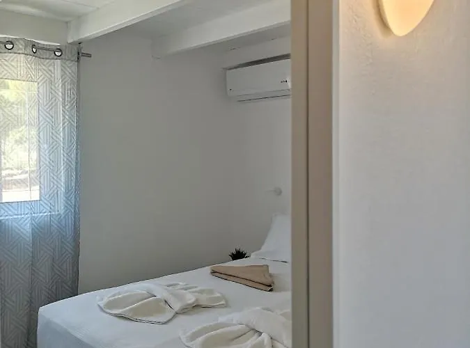 Chrysanthi Villa, Living In Nature Villa *