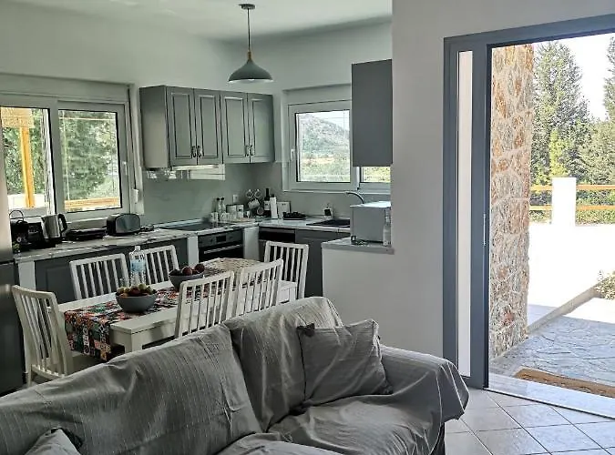 Chrysanthi Villa, Living In Nature *