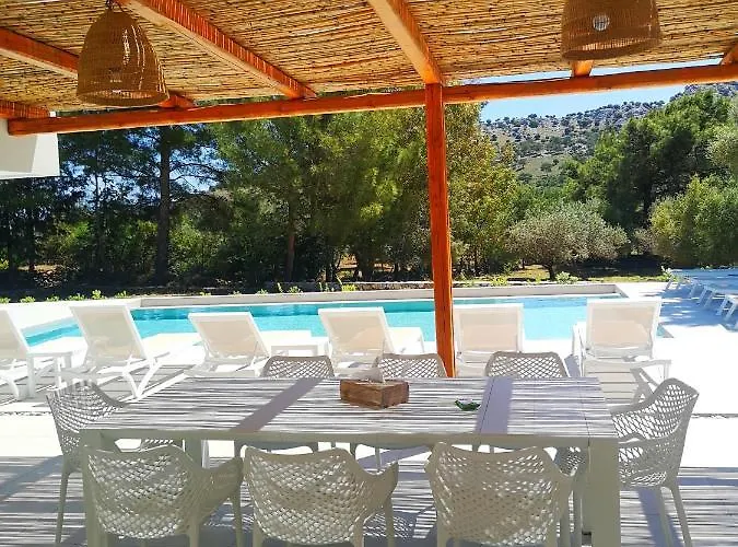 Chrysanthi Villa, Living In Nature Villa Vlicha (Rhodes)