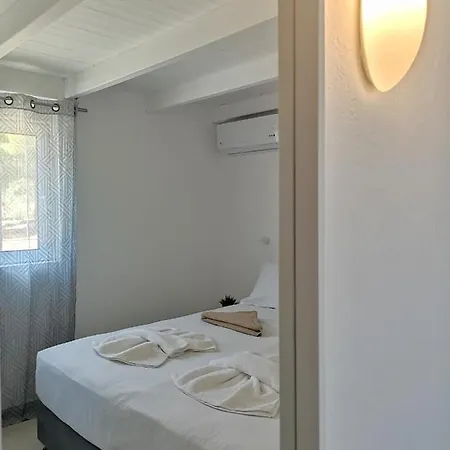 Chrysanthi Villa, Living In Nature Villa *