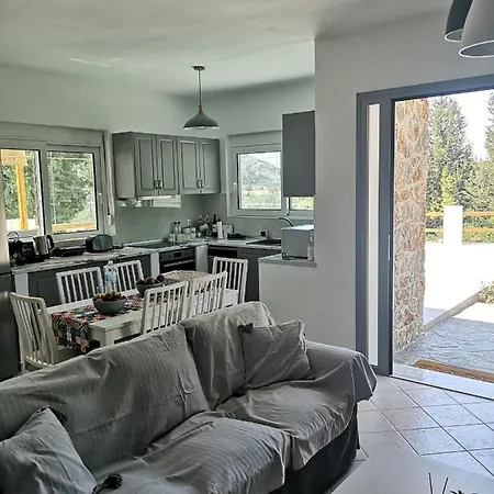 Chrysanthi Villa, Living In Nature *